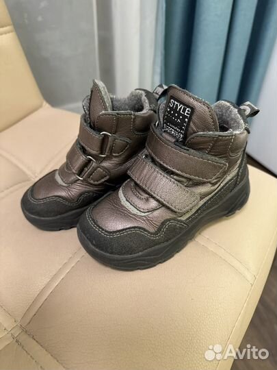 Ботинки демисезонные для девочки 25 размер