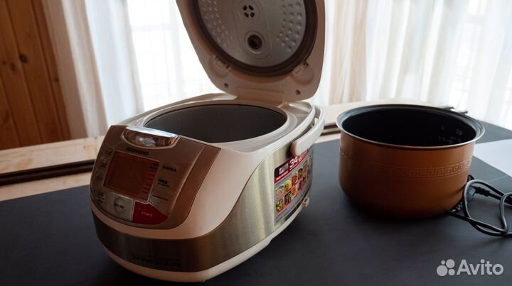 Мультиварка Redmond RMC-M4502