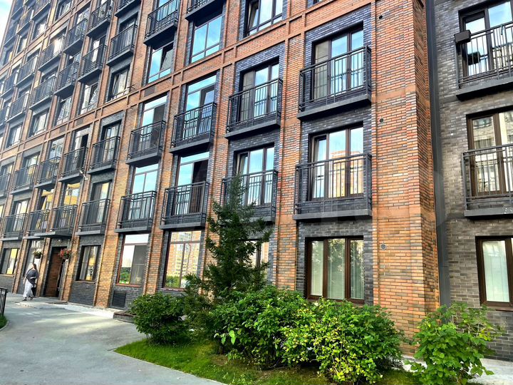 2-к. квартира, 64 м², 12/15 эт.