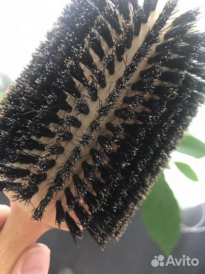 Расческа-выпрямитель. Брашинг