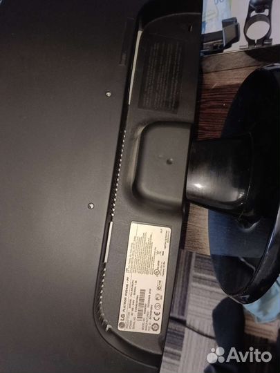 Монитор LG 20 дюймов