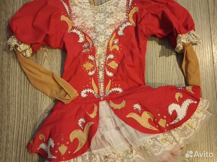 Костюм для фигурного катания