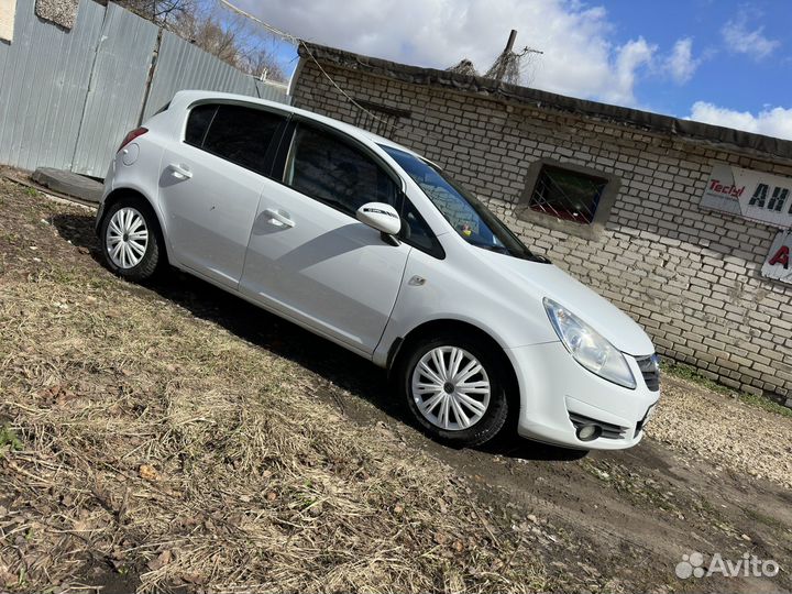 Opel Corsa 1.4 AT, 2010, 138 000 км