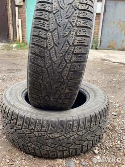 Nokian Tyres Hakkapeliitta 7 215/65 R16