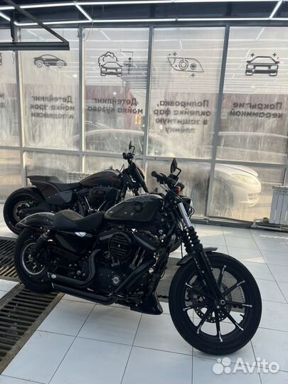 Harley-Davidson Sportster iron 883