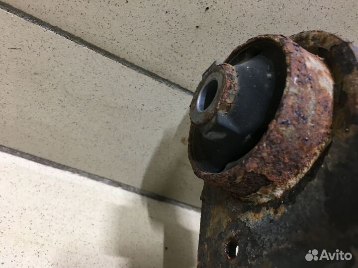 Балка задняя Almera N16 2000-2006