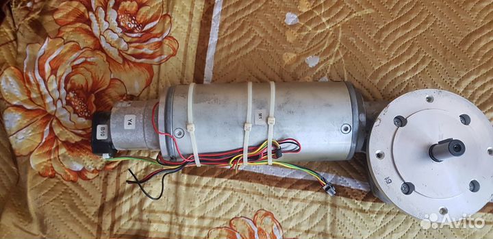 Мотор с редуктором