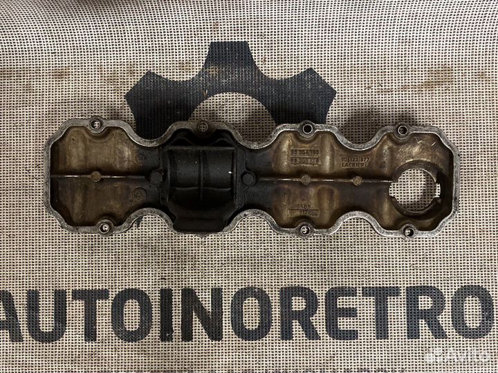 Клапанная крышка Opel Vectra A 90354108