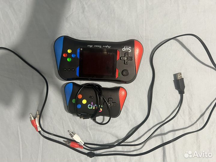Игровая приставка Sup