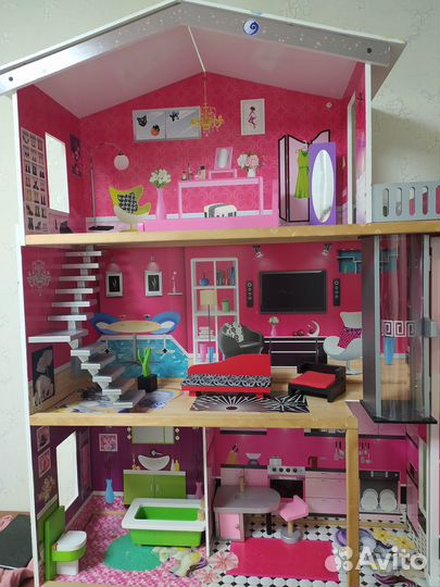 Кукольный домик для Барби с мебелью