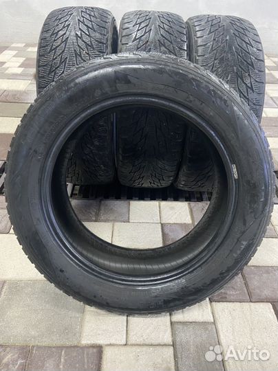 Nokian Tyres Hakkapeliitta R2 215/55 R17