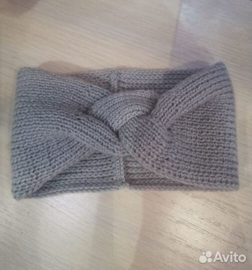 Повязка на голову вязаная