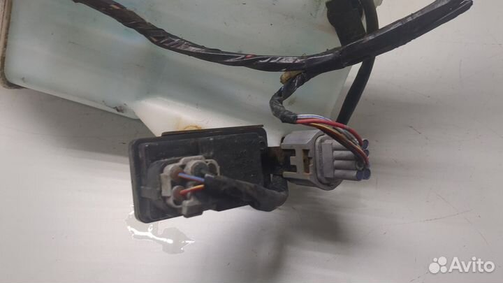 Бачок омывателя Mazda CX-7, 2011