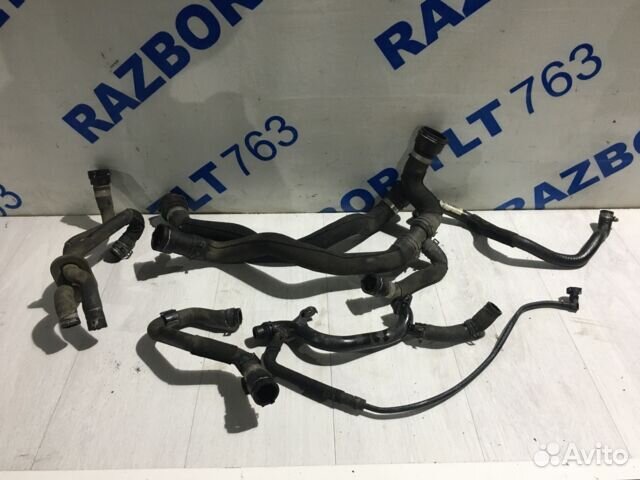 Патрубок системы охлаждения audi A4 b8