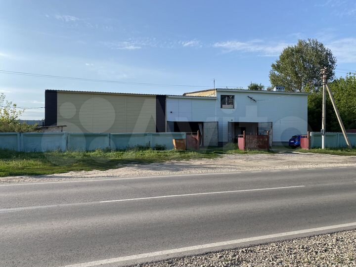 Свободного назначения с коммуникациями, 598.4 м²