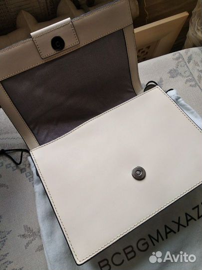 Сумка-клатч bcbgmaxazria
