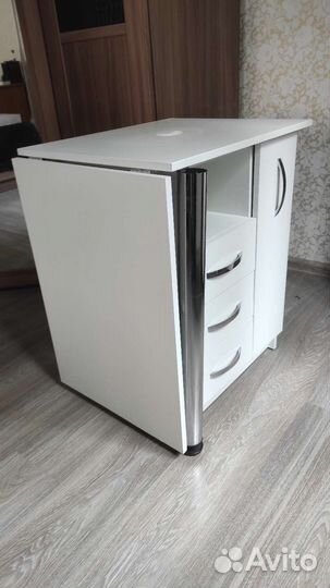 Стол для маникюра складной/стол для рукоделия