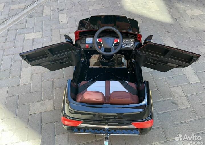 Электромобиль новый большой уценен