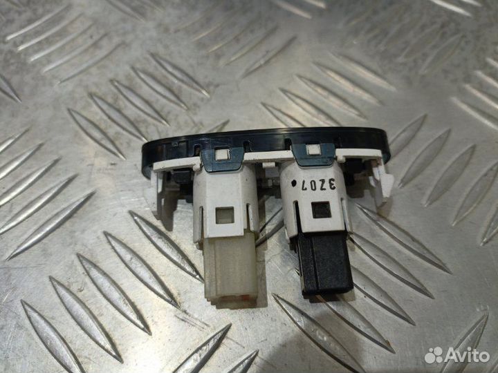 Табло индикации Nissan Juke 1.6 CVT