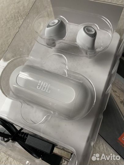 Беспроводные наушники Jbl новые оригинал