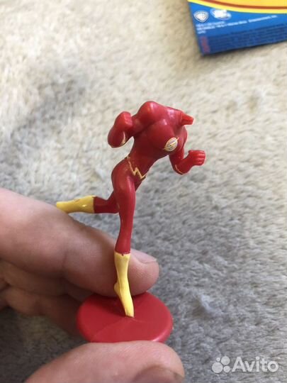 Фигурки из яиц DC Justice league