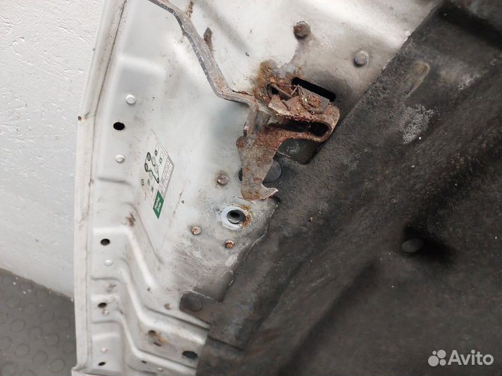 Капот Opel Zafira B, 2011