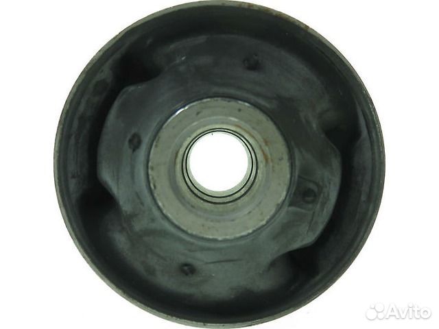 Сайлентблок задний переднего рычага Rav4