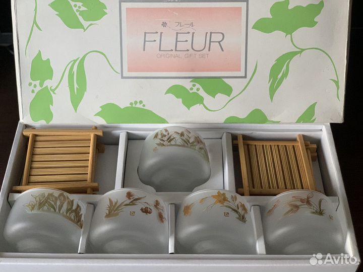 Набор чашек на подставке для зеленого чая