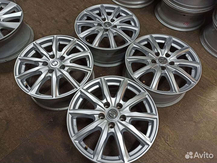 Диски 17 5х114,3 ET45 оригинал Ниссан из Японии