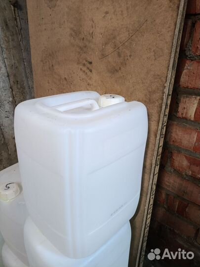 Пластиковая канистра 20л