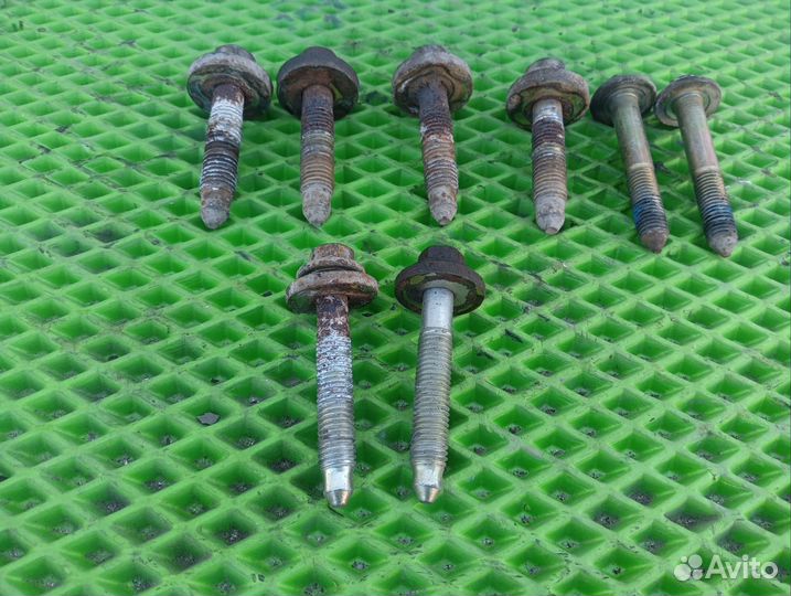 Болты переднего подрамника ford focus 1