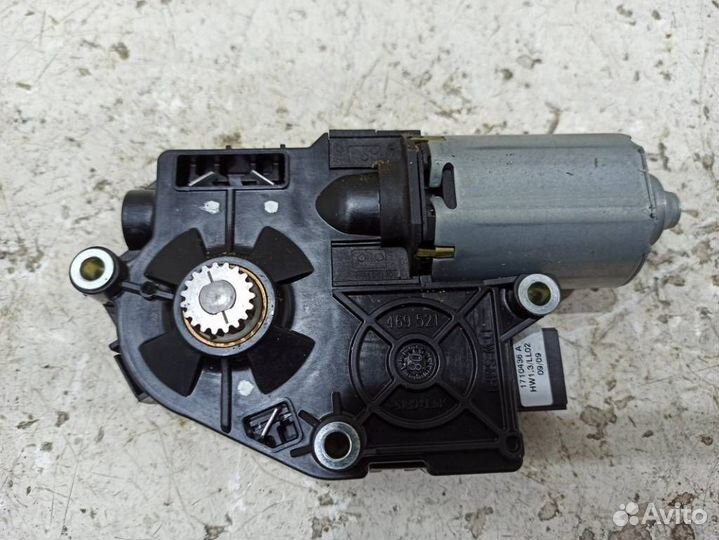 Моторчик люка 67617316535 бмв