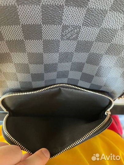 Louis Vuitton Avenue sling bag