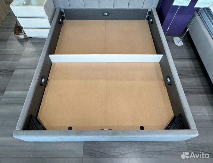 Кровать двухспальная