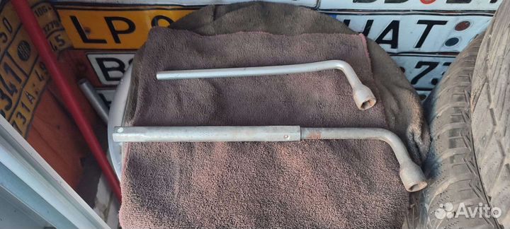 Mercedes баллонный ключ