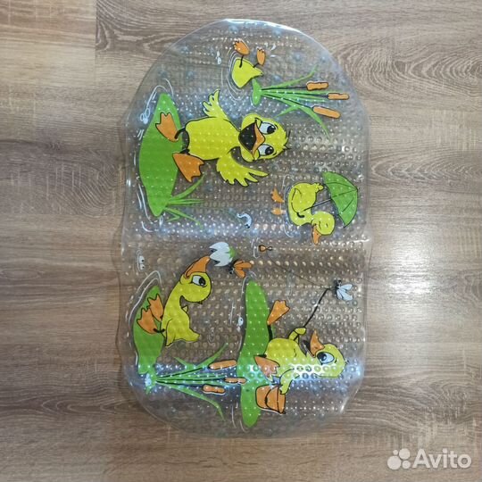 Коврик антискользящий в ванную