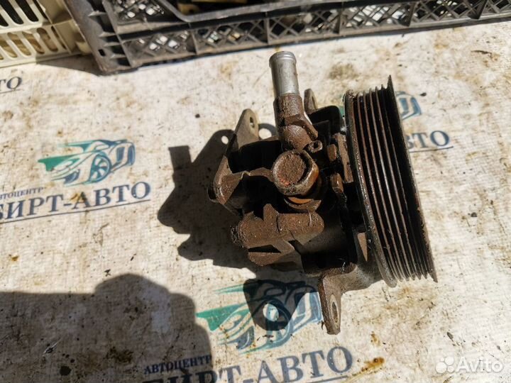 Насос гур Nissan X-Trail I (2000—2007)