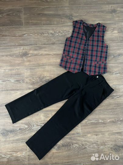 Жилетка и брюки в школу/лицей 128-134