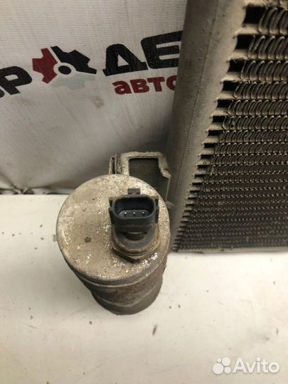 Радиатор кондиционера Nissan Almera N16 седан 1.8