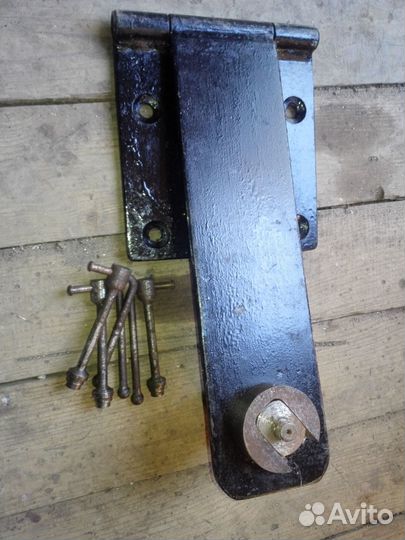 Накладка, винтовой замок для гаража