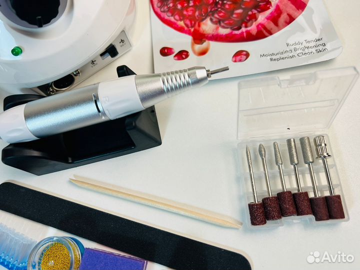 Аппарат и лампа новые для маникюра