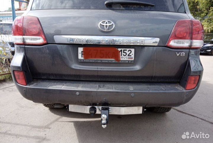 Фаркоп на toyota land cruiser 200
