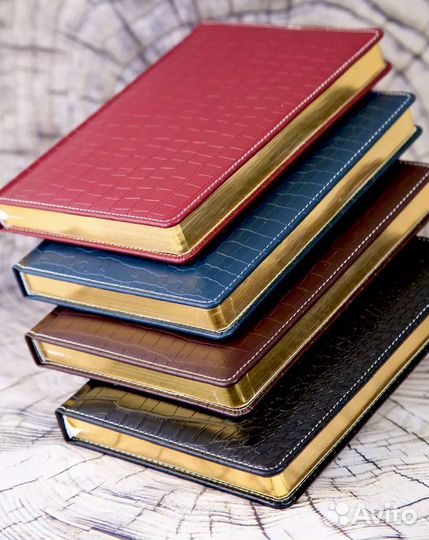 Кожаный ежедневник подарочный