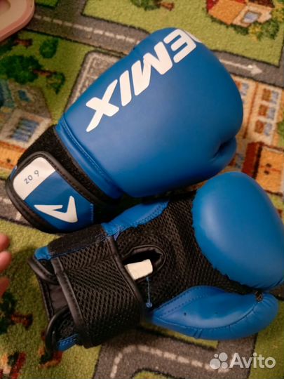 Боксерские перчатки 6 oz детские