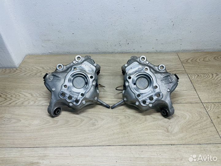 Кулаки задние пара Honda Accord 8 CU 2.4