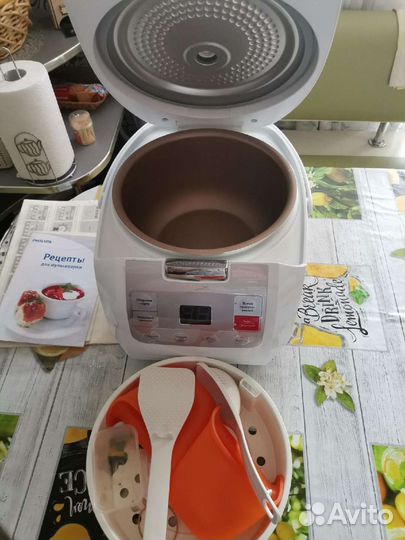 Мультиварка Philips HD3033