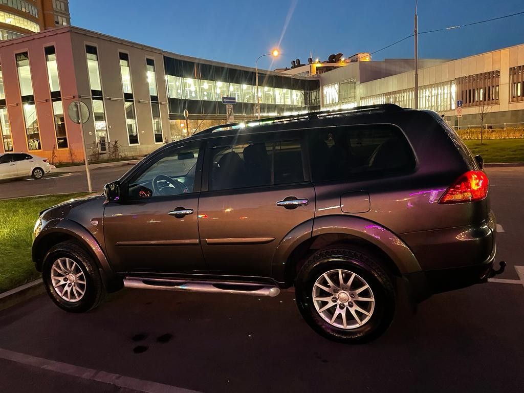 Mitsubishi Pajero Sport: фото владельца