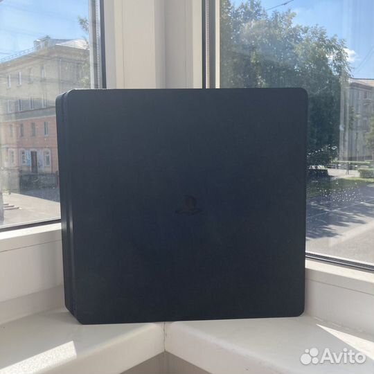 Ps4 slim + дорогие игры + 2 ориг джостика