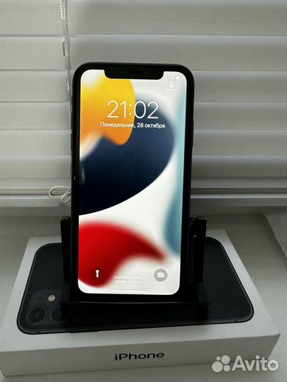 iPhone 11, 64 ГБ