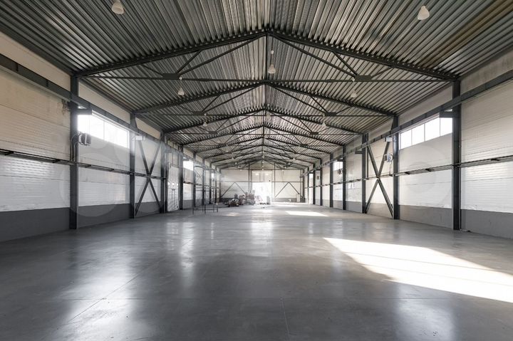 Продам склад - 1500 м²